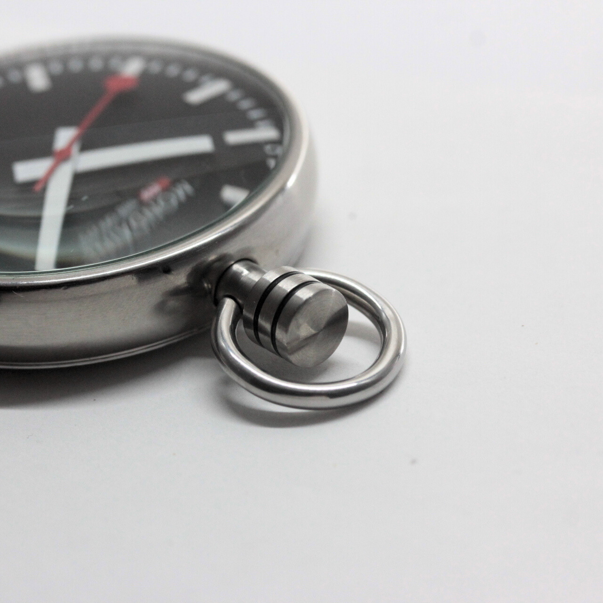 モンディーン / MONDAINE / ヴィンテージウォッチ / 鉄道時計 / 懐中時計 ブラック文字盤 / チェーン付 / mondaine-101