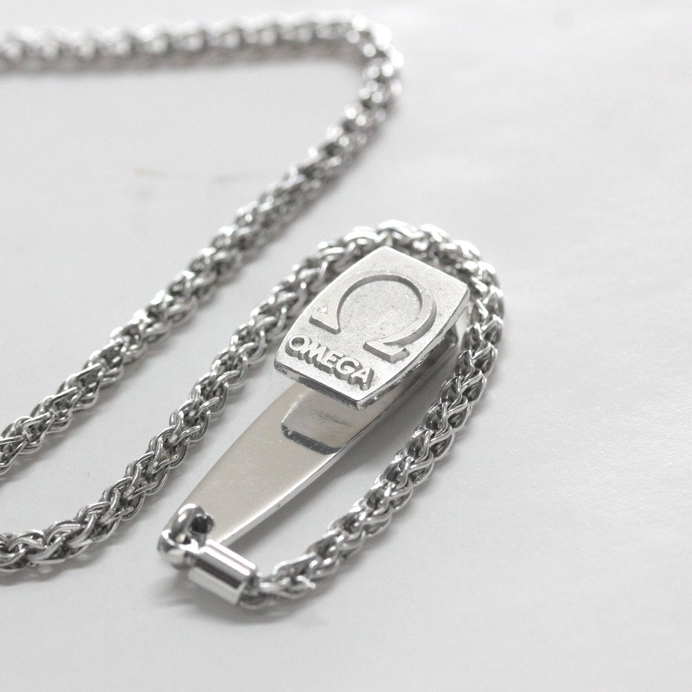 1980年製の絶版モデルのオメガ / OMEGA / ヴィンテージウォッチ / オープンフェイス懐中時計 アラビア数字/ 懐中時計 / omega-124