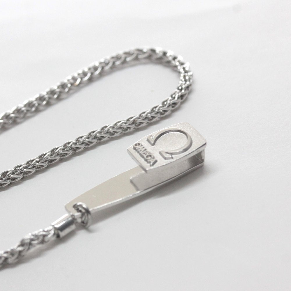 絶版モデルのオメガ / OMEGA / ヴィンテージウォッチ / オープンフェイス懐中時計 / アラビア数字/ 純正チェーン付 / omega-127