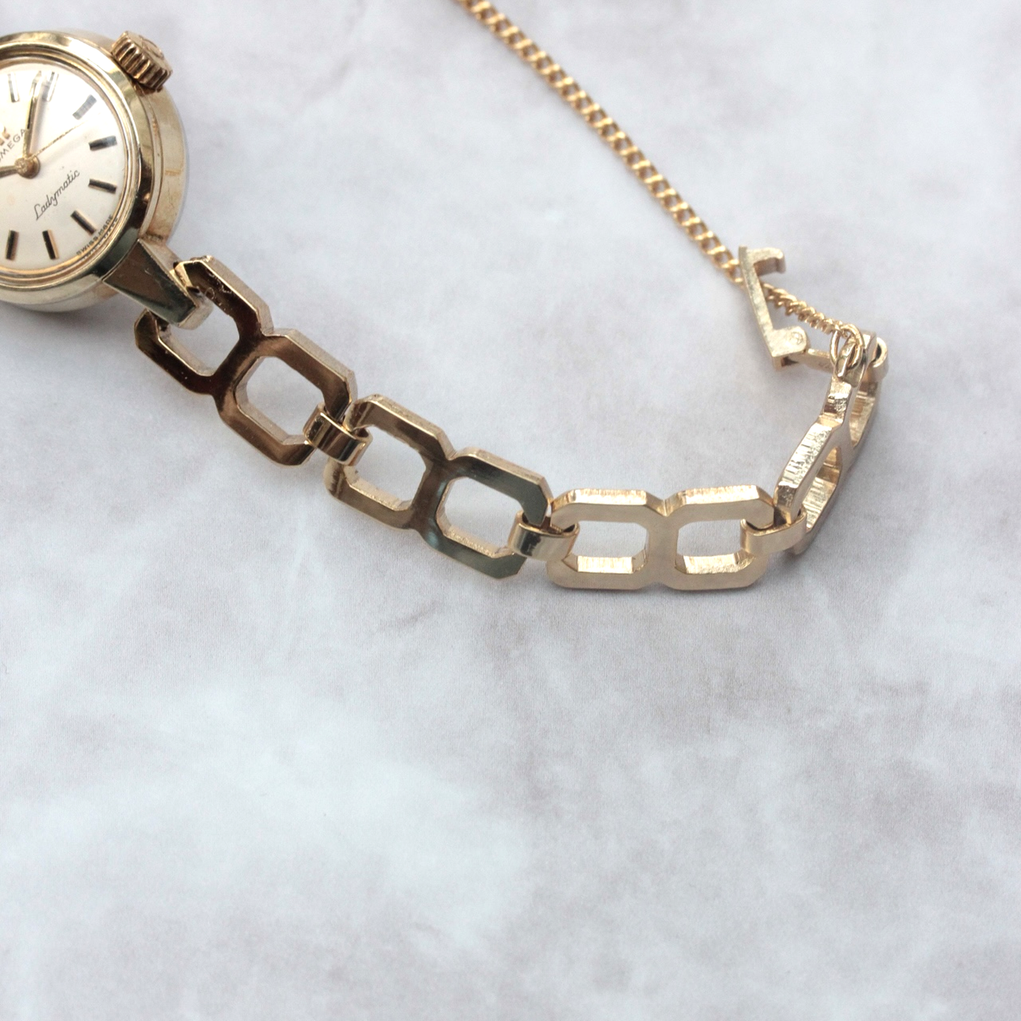 OMEGA / オメガ / Ladymatic レディマティック / 自動巻式ドレスウォッチ / ヴィンテージ / omega-568-11