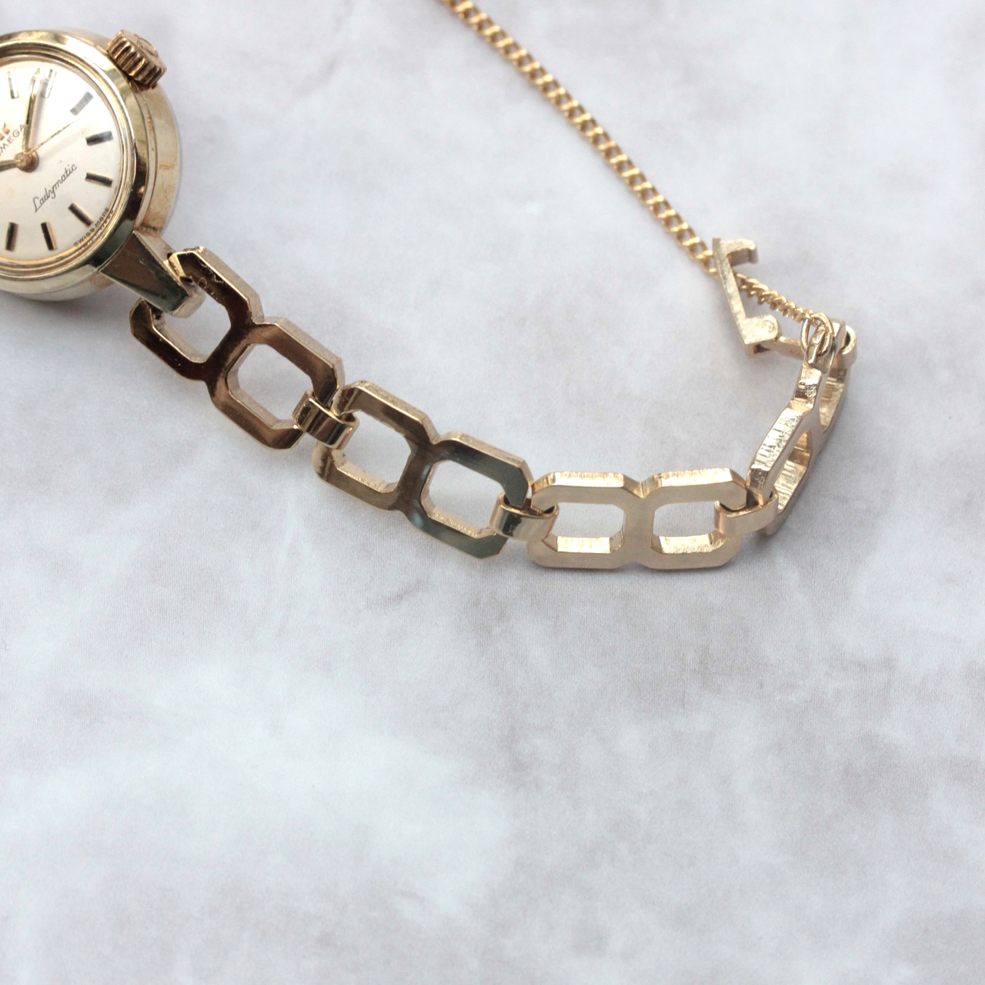 OMEGA / オメガ / Ladymatic レディマティック / 自動巻式ドレスウォッチ / ヴィンテージ / omega-568-11