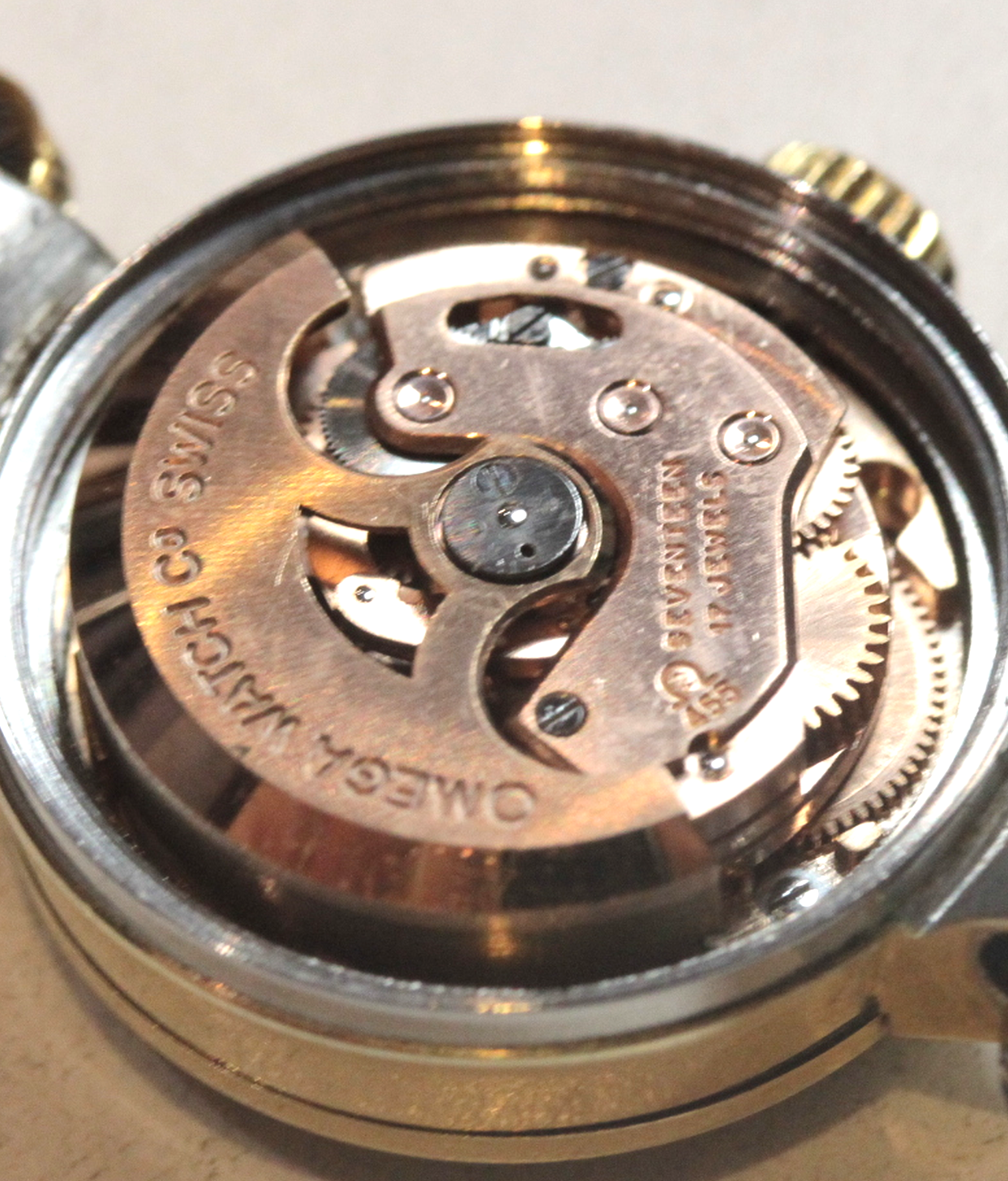 OMEGA / オメガ / Ladymatic レディマティック / 自動巻式ドレスウォッチ / ヴィンテージ / omega-568-11 自動巻きムーブメント