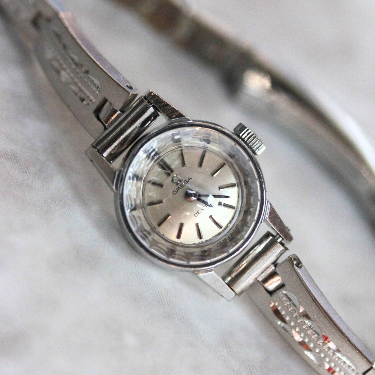 OMEGA / オメガ / DE VILLE（オメガ デビル）/ 1969年式 / 手巻き式 / ヴィンテージ / 腕時計 / omega-674-08