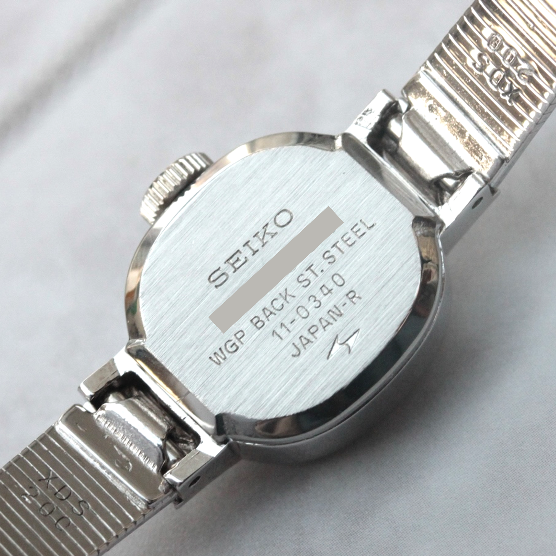 SEIKO / セイコー / 1972年製造推定 / 21石 手巻き式 / ヴィンテージ腕時計 / seiko-610-04　裏蓋