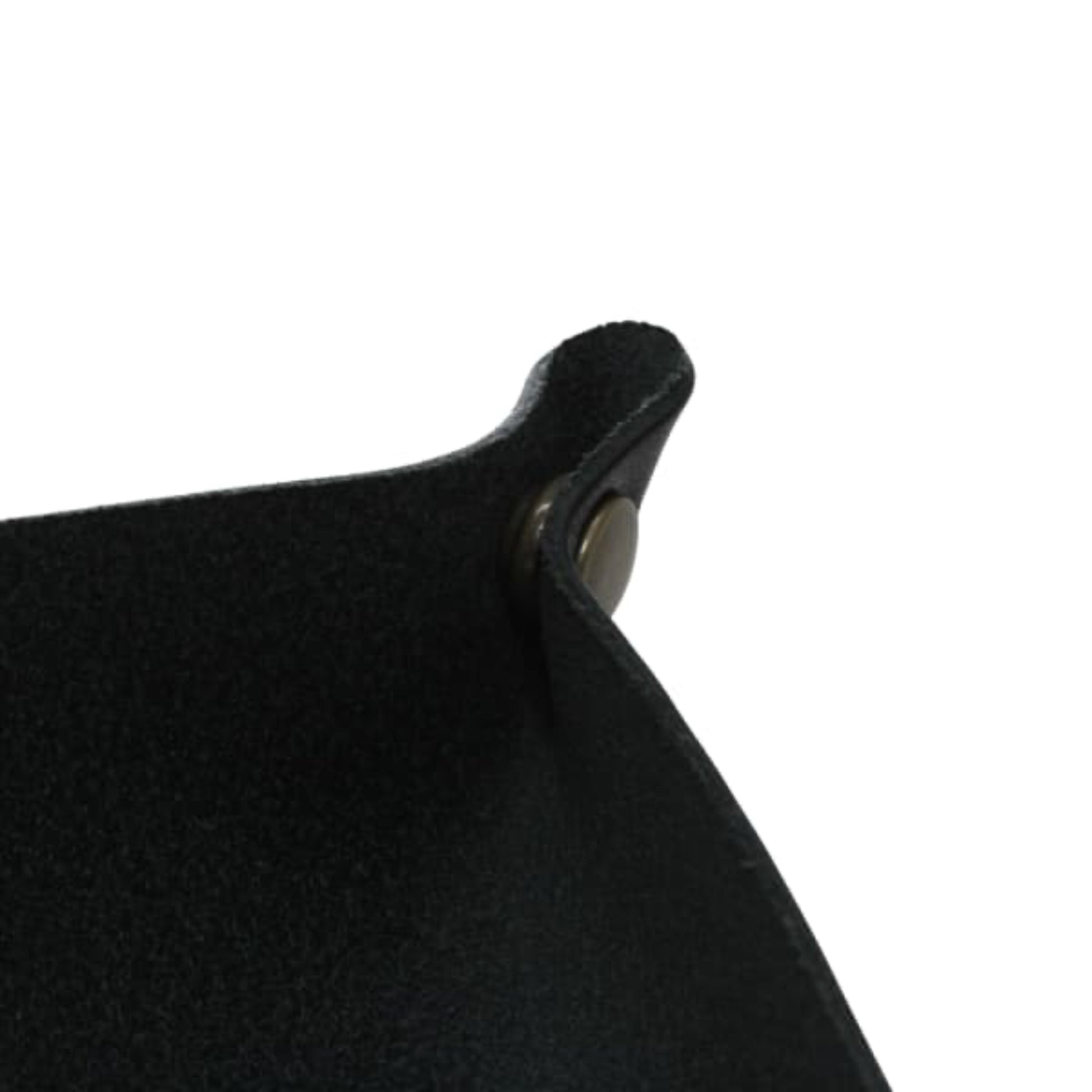 フック閉じた時 正美堂オリジナル 牛革トレイ/10.5センチ×17センチ/　ブラック　/　syoh-tray-black105-170