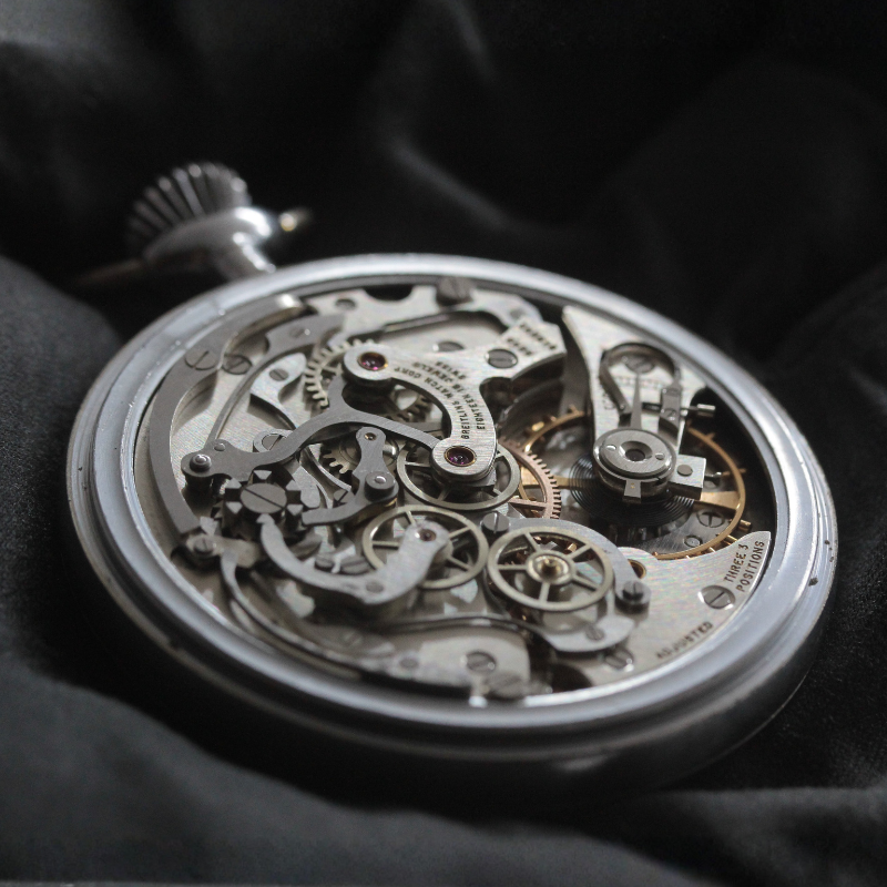 オメガのメンズ アンティーク スケルトン時計　シルバー銀　　　　　限定 シーマスター コンステレーション デビル OH済⁄オメガ⁄レギュレーター⁄裏スケルトン⁄15石⁄手巻き⁄腕時計