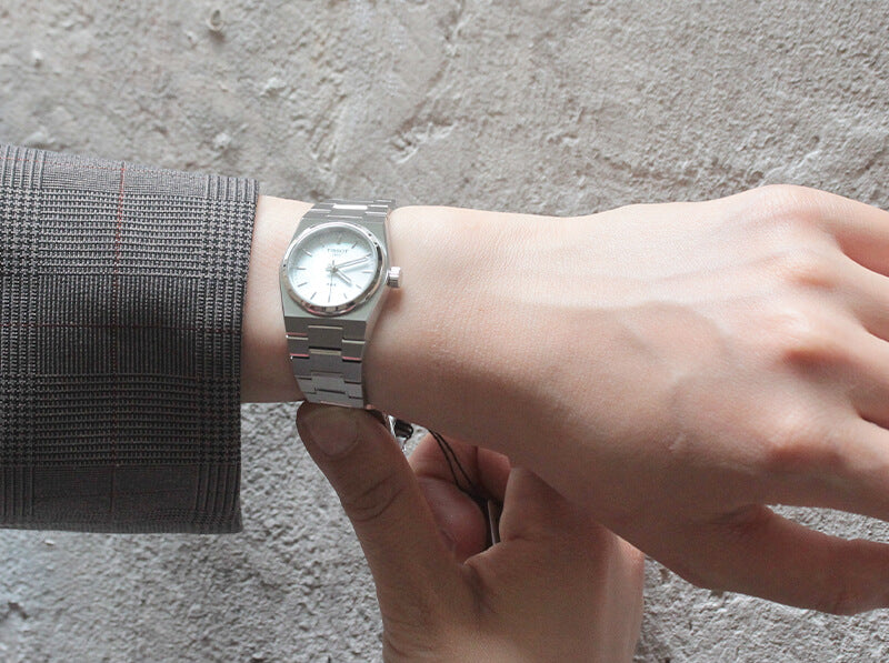 TISSOT(ティソ) PRX ピーアールエックス 腕時計 25mm経 マザー・オブ・パール T137.010.11.111.00