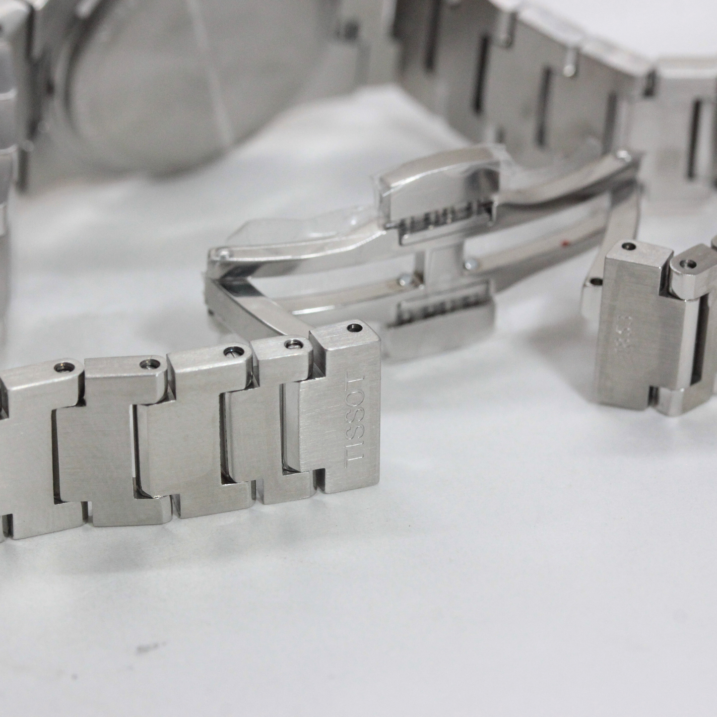 両開き観音開きタイプのベルト構造