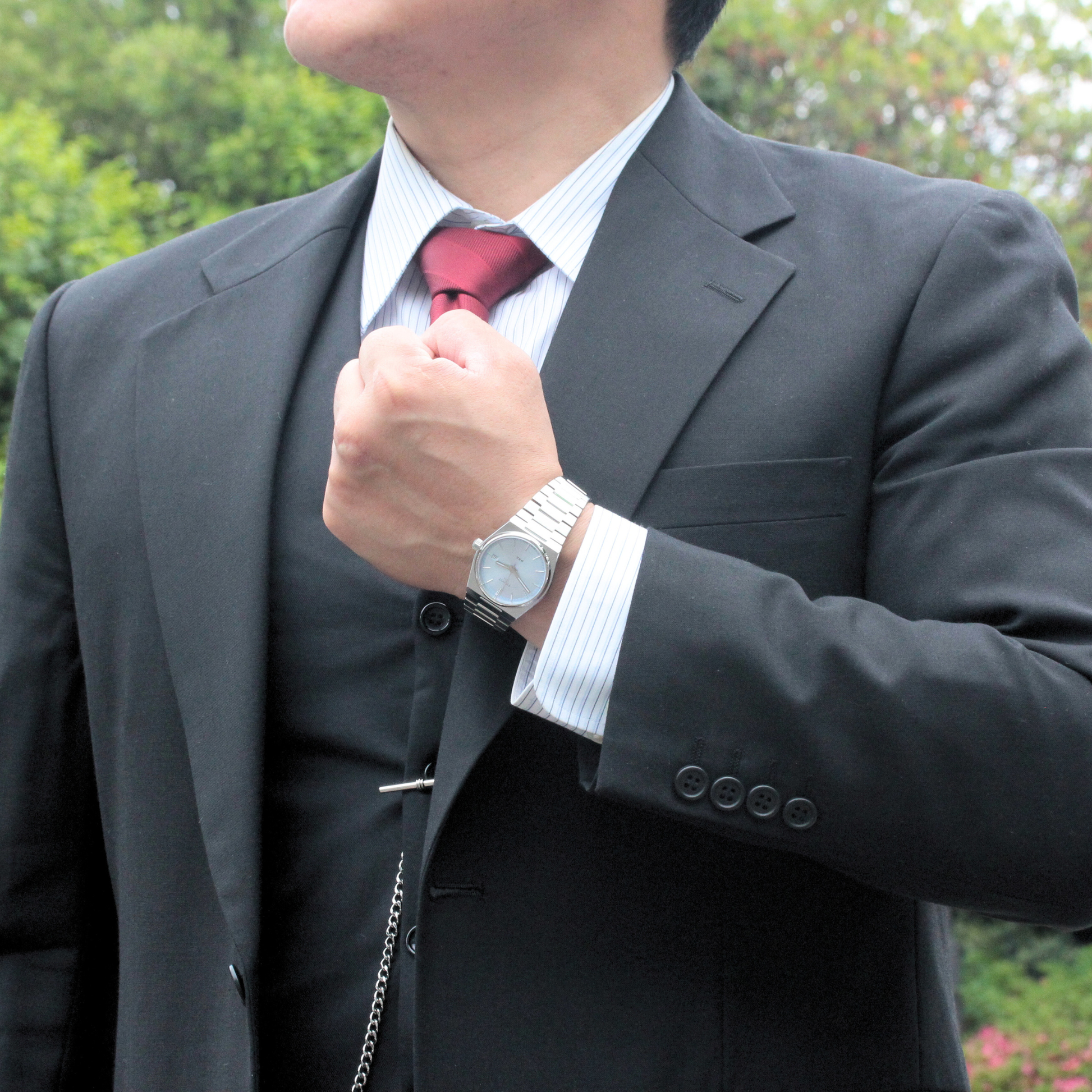 正美堂時計店男性スタッフ 着用イメージ スーツ