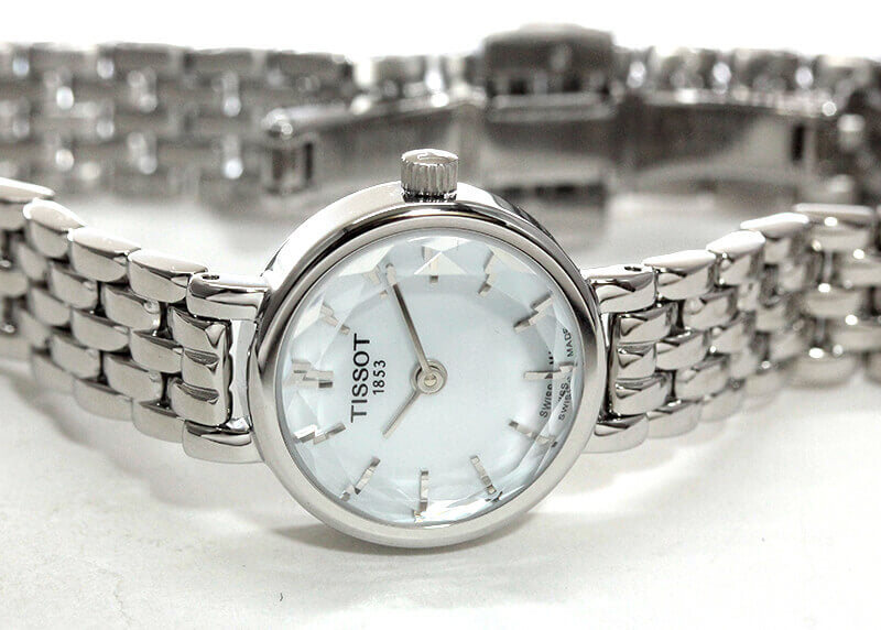 TISSOT(ティソ) /ラブリー ラウンド/クォーツ/T140.009.11.111.00/腕時計