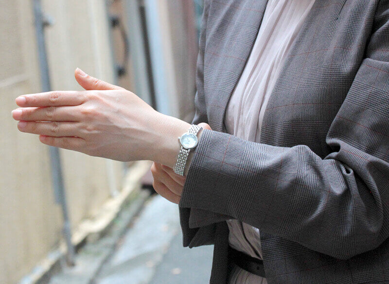 TISSOT(ティソ) /ラブリー ラウンド/クォーツ/T140.009.11.111.00/腕時計