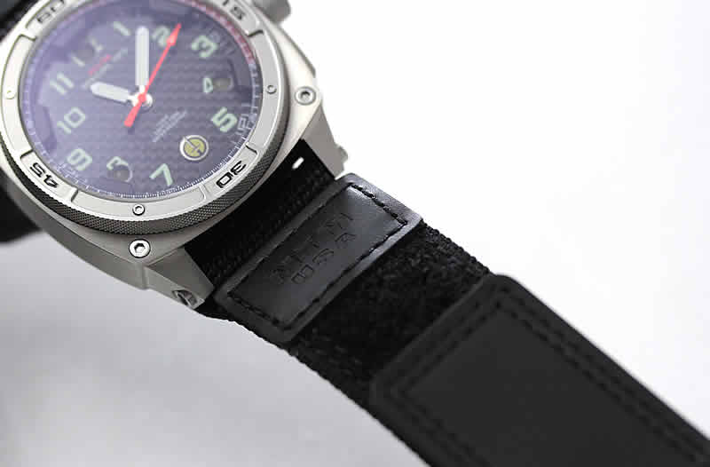 MTM スペシャルOPS シルバーファルコン FAL-TSL-BKCB-MBTI チタン 腕時計とバリスティックバンド ロゴなしセット