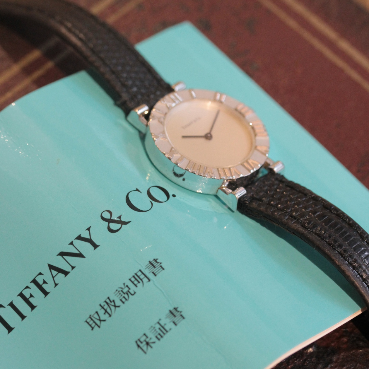 【付属品】 純正箱あり/当時の保証書あり