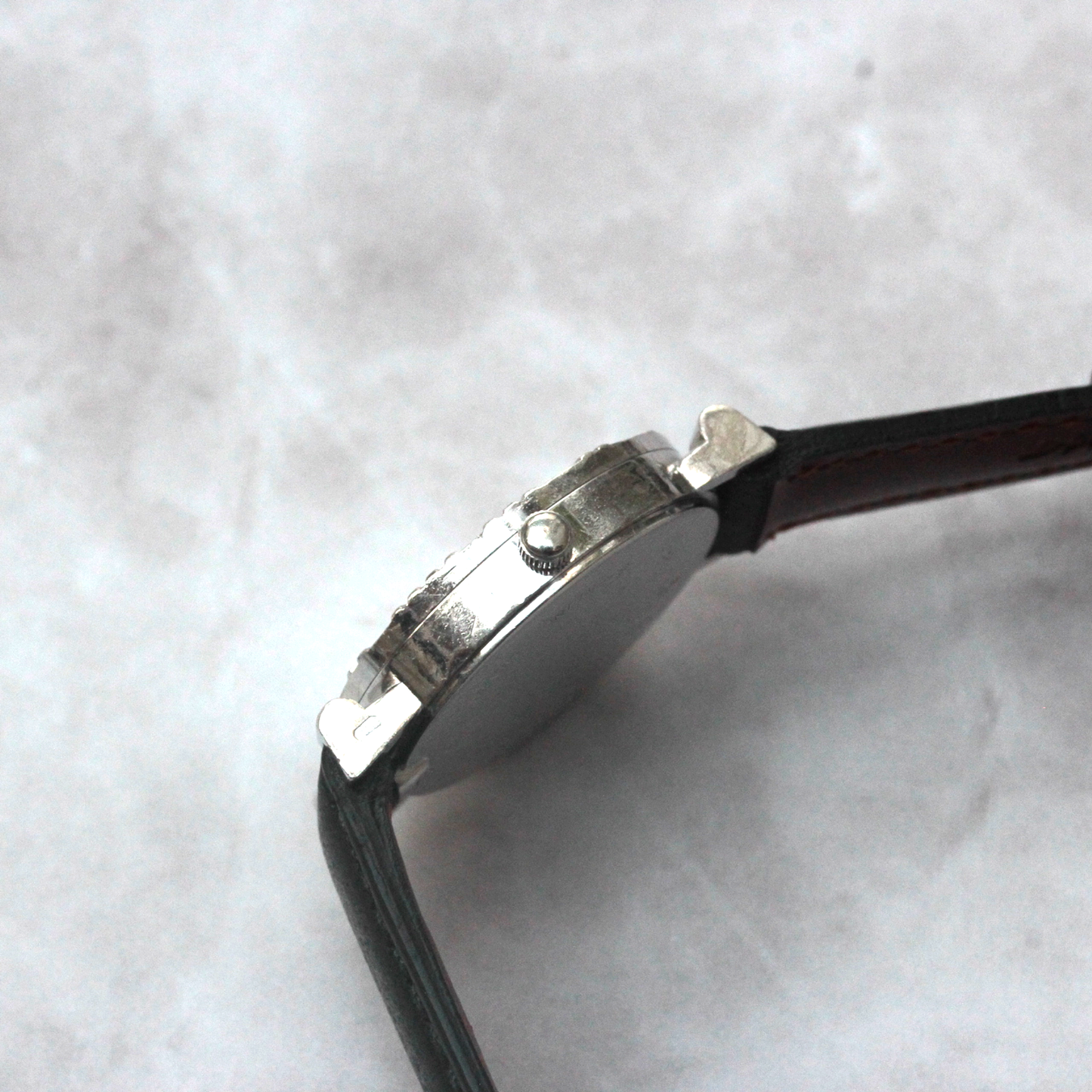 TIFFANY&Co. / ティファニー / OH済  / 1980年代後半〜1990年代初頭の初期アトラス / シルバー925/ ヴィンテージ腕時計 / tiffanyco-61-12 リューズまわり