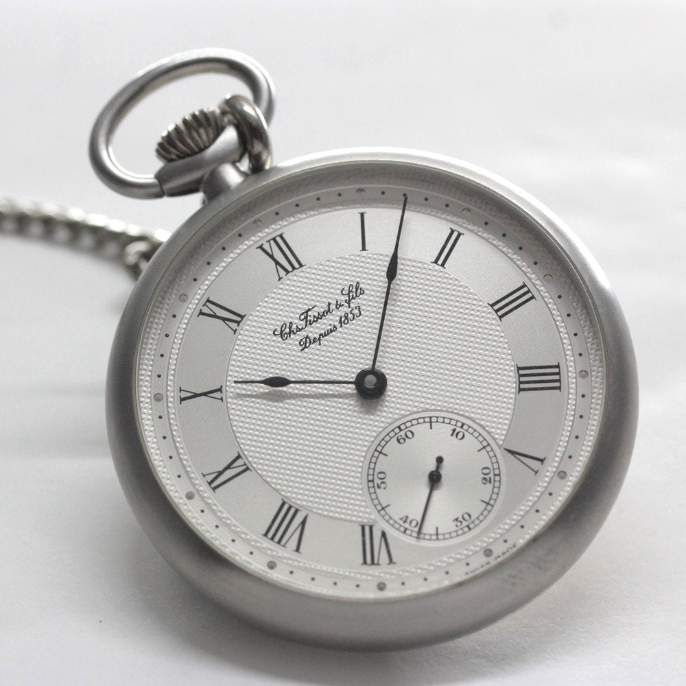絶版モデルのティソ（TISSOT）/ ヴィンテージウォッチ / シルバーカラーオープンフェイス /ローマン数字/ 手巻き式 / 懐中時計 / tissot-1040