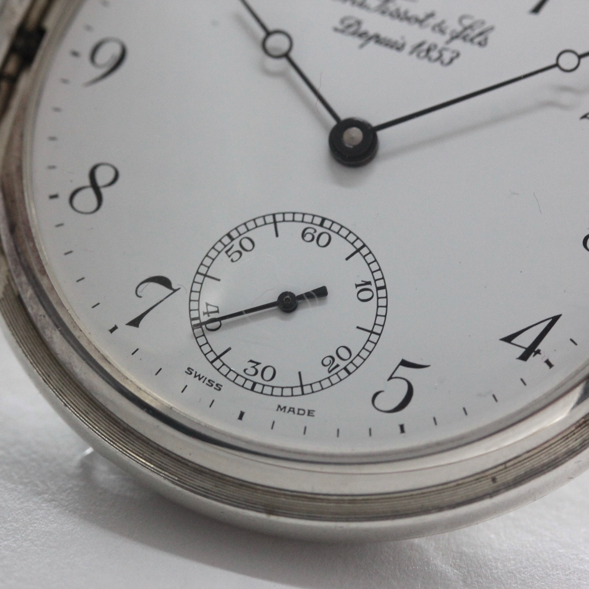 すでに絶版で製造されていない、ティソ銀無垢懐中時計