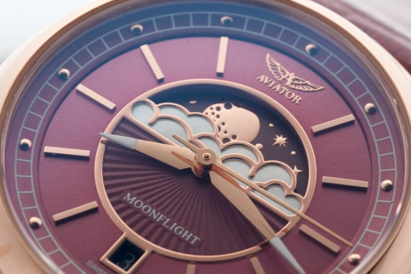 AVIATOR(アビエイター) MOONFLIGHT（ムーンフライト）ROSE TAUPE Gold ピンク 腕時計 V.1.33.2.265.4