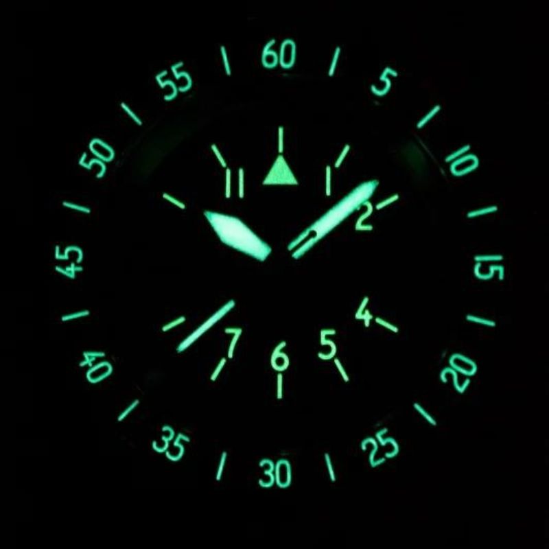 AVIATOR(アビエイター) AIRACOBRA(エアラコブラ) GMT パイロットウォッチ V.1.37.0.307.5　クォーツ　腕時計