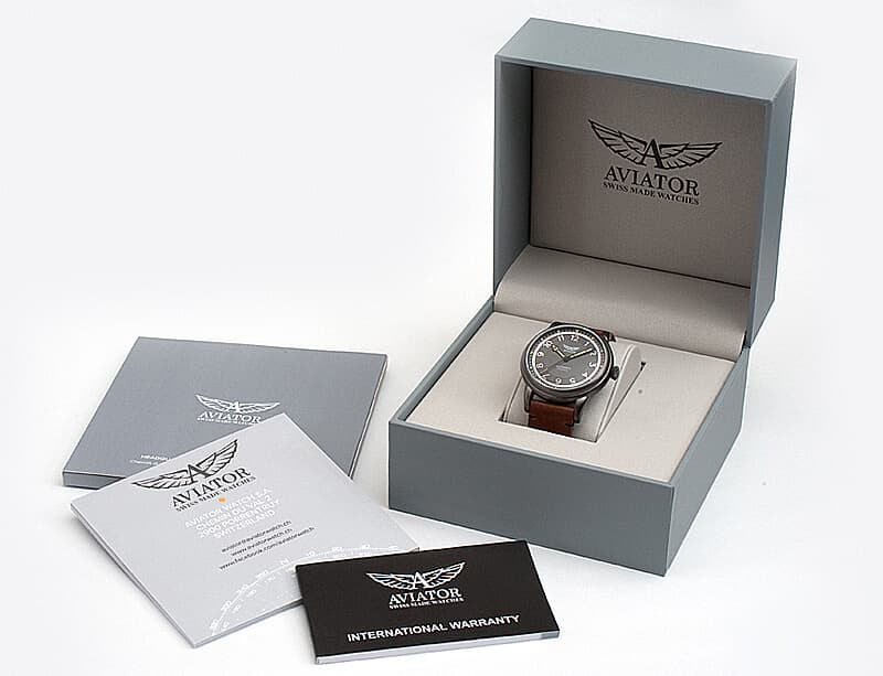 AVIATOR(アビエイター) DOUGLAS DAKOTA(ダグラス ダコタ) パイロットウォッチ V.3.31.7.229.4 ブラウンレザー 腕時計（フライトジャケット付き）
