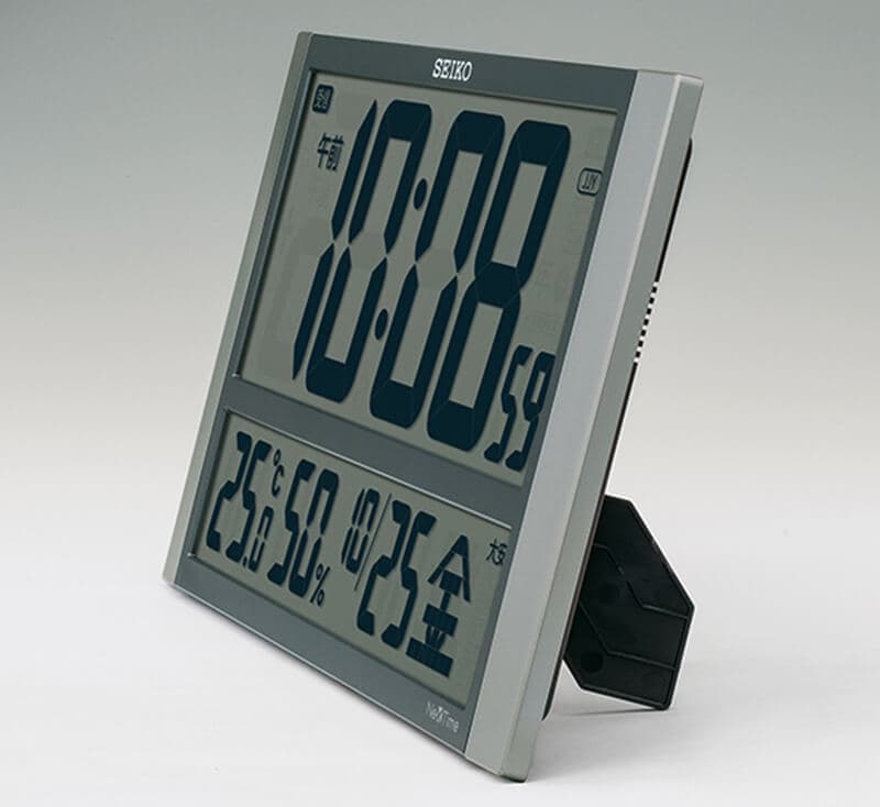  CLOCK デジタル表示　シルバー Amazon.co.jp: セイコー クロック 目覚まし時計 電波 デジタル