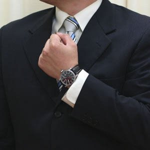 スーツにも似合う腕時計