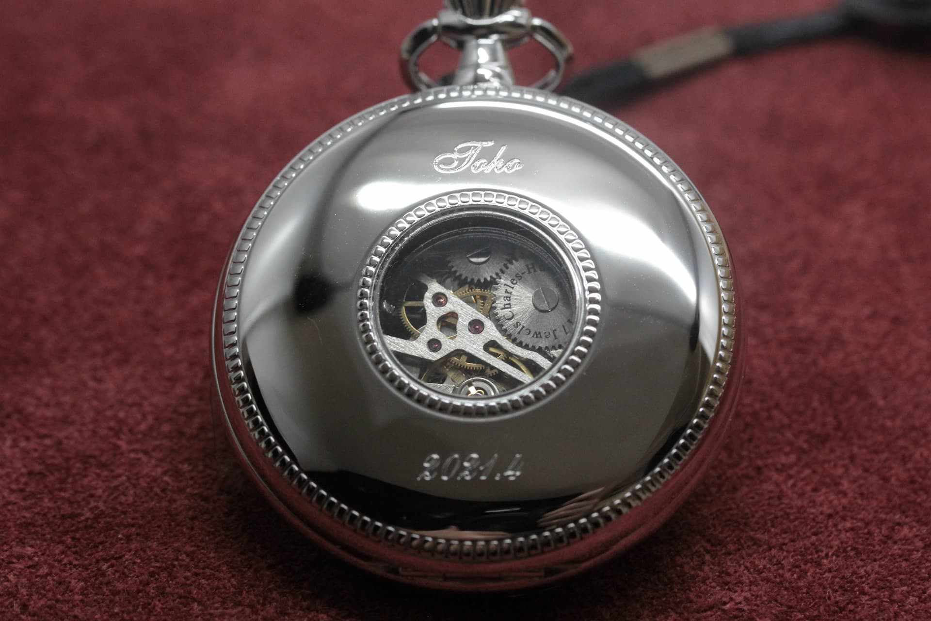 腕時計や懐中時計を記念品で贈るにオススメの文字入れ刻印サンプル例