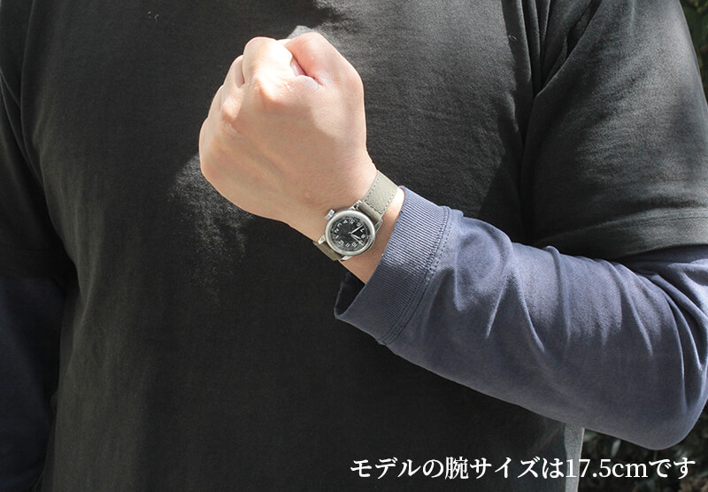 M.R.M.W. (Montre Roroi Militaly Watch/モントルロロイ ミリタリーウォッチ) TYPE A-11 黒文字盤 腕時計 試着イメージ