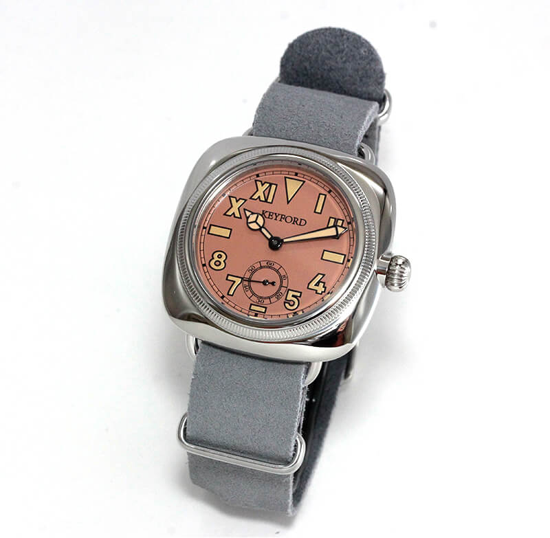 M.R.M.W. (Montre Roroi Military Watch/ȥ ߥ꥿꡼å) Cushion watch California dial smoky pink ӻ 221148