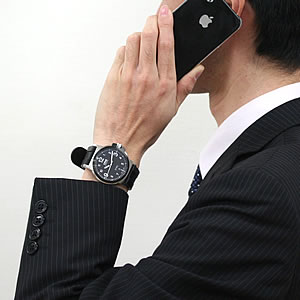 フライトジャケットに似合う時計