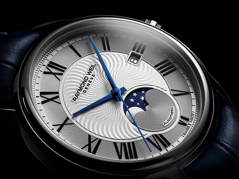波模様ヴァーグを文字盤デザインに使用した美しき腕時計。