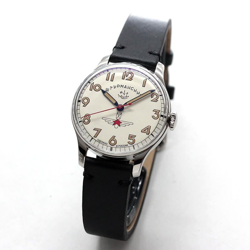 ユーリィ・ガガーリンが当時着用した時計のサイズが33mmと、サイズまでもが忠実に再現。