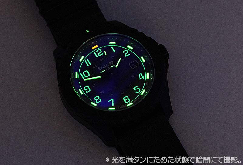 トリチウムを針と外周に、ダイヤルアラビアはスーパールミノバ発光と、さらに視認性が高い腕時計です。